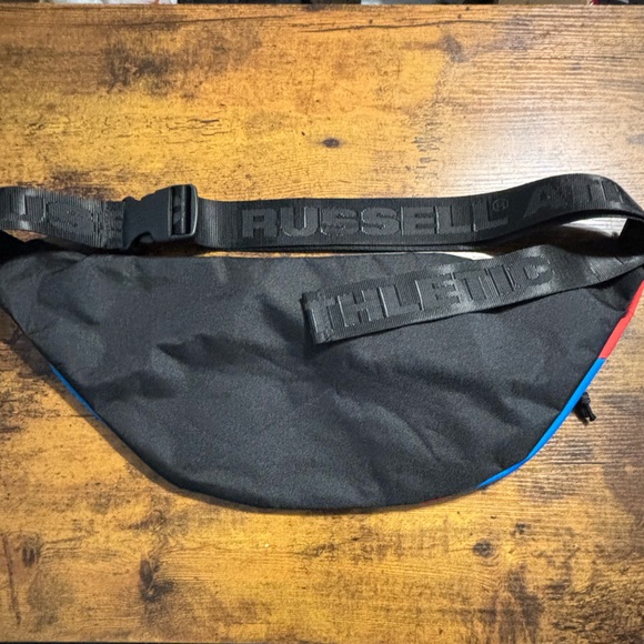 Russel Athletic Fanny Pack - Picture 2 of 2